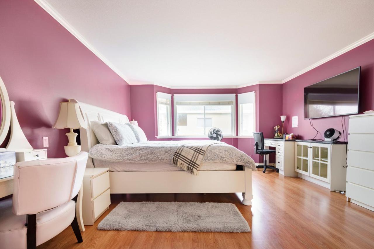 Fraser River Richmond Bed And Breakfast Экстерьер фото
