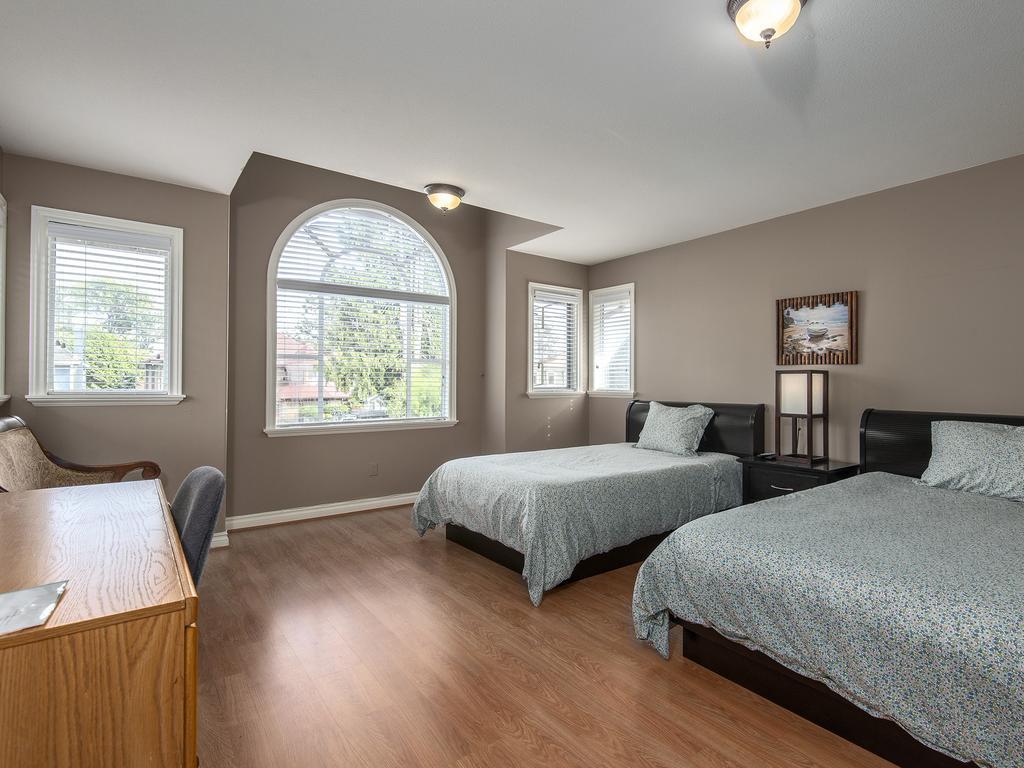 Fraser River Richmond Bed And Breakfast Экстерьер фото