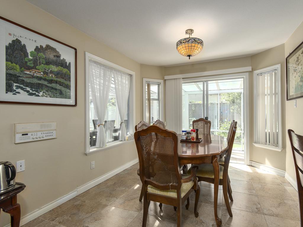 Fraser River Richmond Bed And Breakfast Экстерьер фото